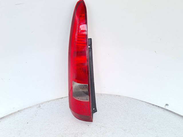 Lanterna traseira esquerda 1324567 FORD