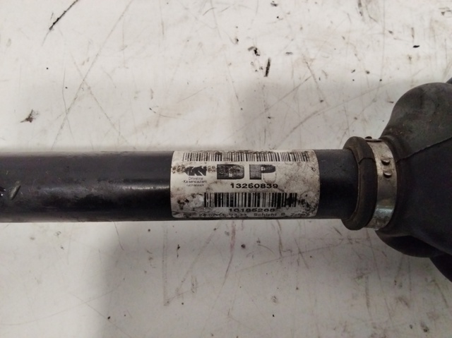 Semieixo (acionador) dianteiro direito 13250839 OPEL