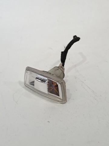 Luz intermitente no pára-lama direito 13252456 OPEL