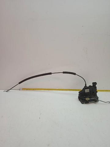 Fecho da porta dianteira esquerda 13258271 OPEL