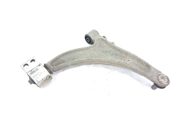 Braço oscilante inferior esquerdo de suspensão dianteira 13273604 OPEL