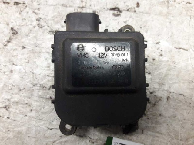 Acionamento de comporta de forno 132801149 VAG