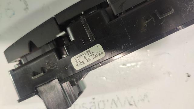 Botão de ativação do sinal de emergência 13285122 OPEL