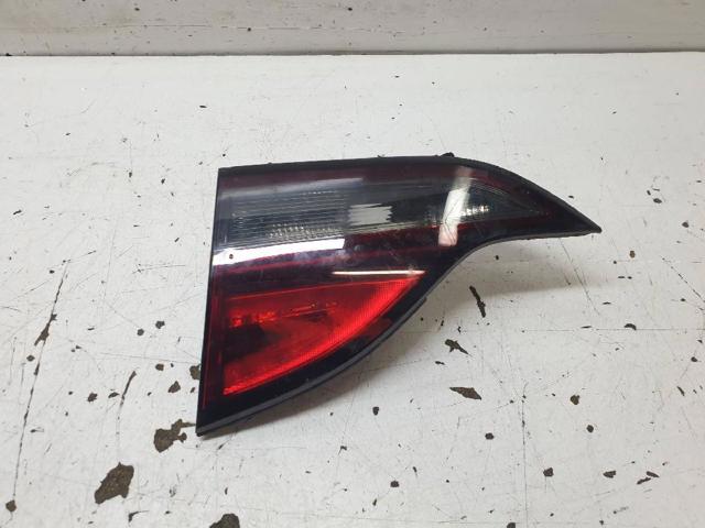 Lanterna traseira direita interna 13292359 OPEL