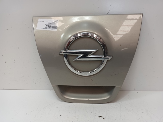 Botão de acionamento do fecho de tampa de porta-malas (de 3ª/5ª porta (de tampa de alcapão) 13298054 OPEL