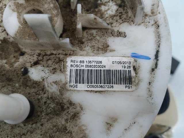 Sensor do nível de combustível no tanque Opel Insignia  G09 ao melhor preço