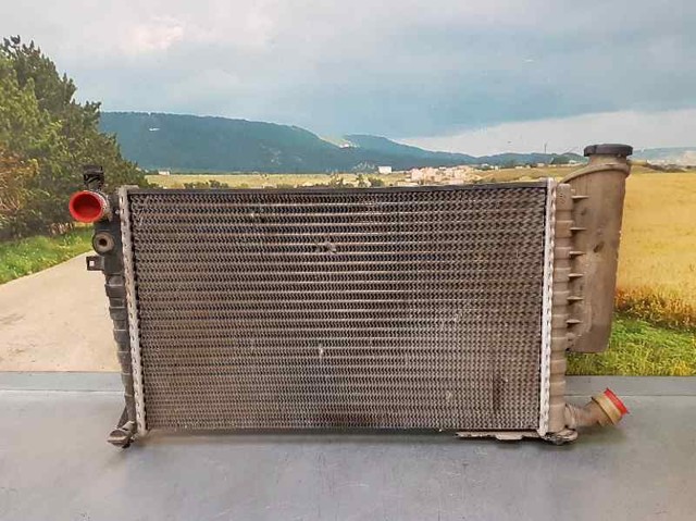 Radiador de esfriamento de motor 133045 PEUGEOT