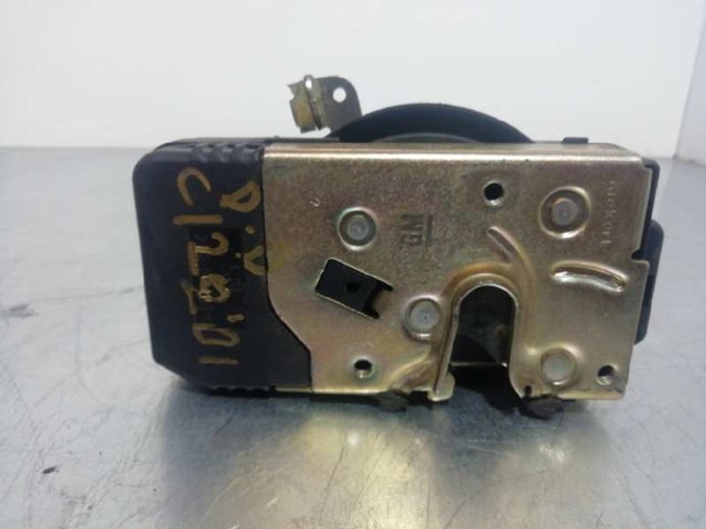 Fecho da porta dianteira direita 133076 OPEL