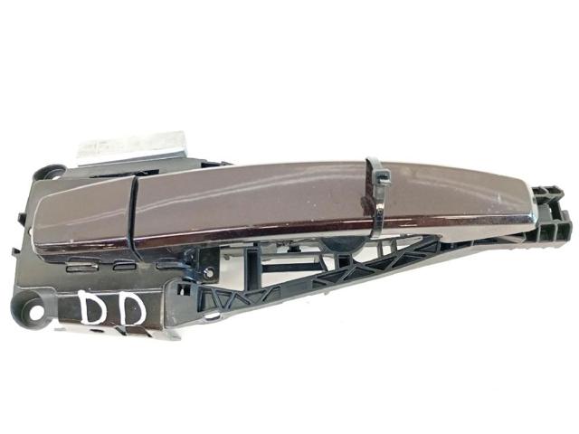 Suporte de maçaneta externa da porta dianteira direita 13308536 OPEL
