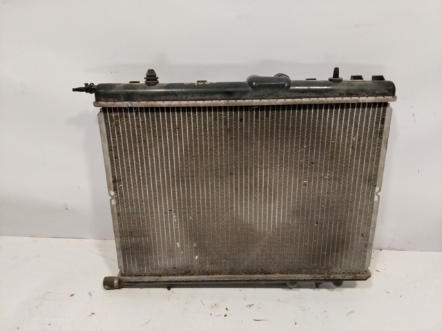 Radiador de esfriamento de motor 1330N5 PEUGEOT