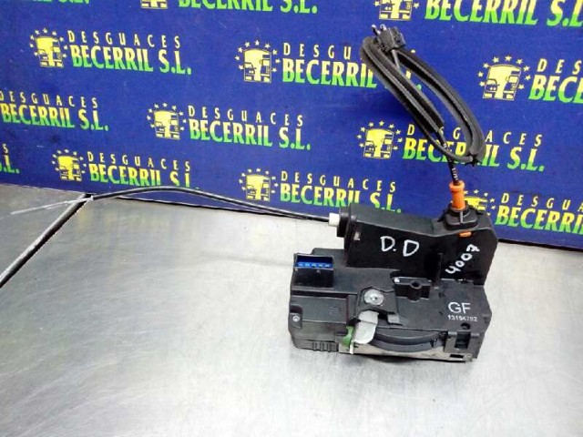 Fecho da porta dianteira direita 133107 OPEL