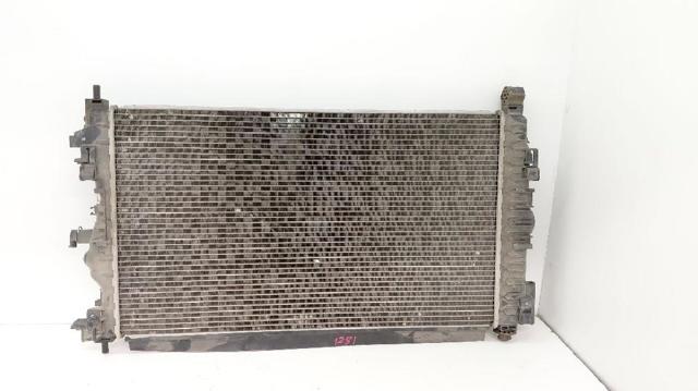 Radiador de esfriamento de motor 13311078 OPEL