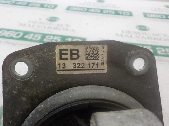 Coxim (suporte) esquerdo de motor 13322171 OPEL