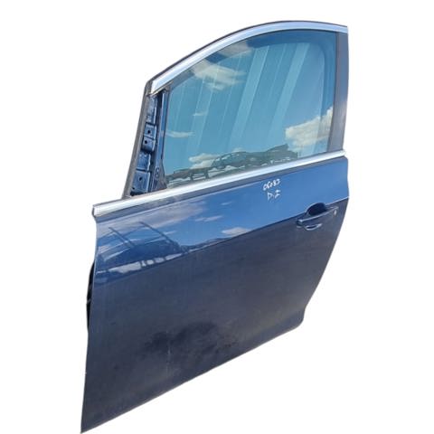 Porta dianteira esquerda 13330765 OPEL