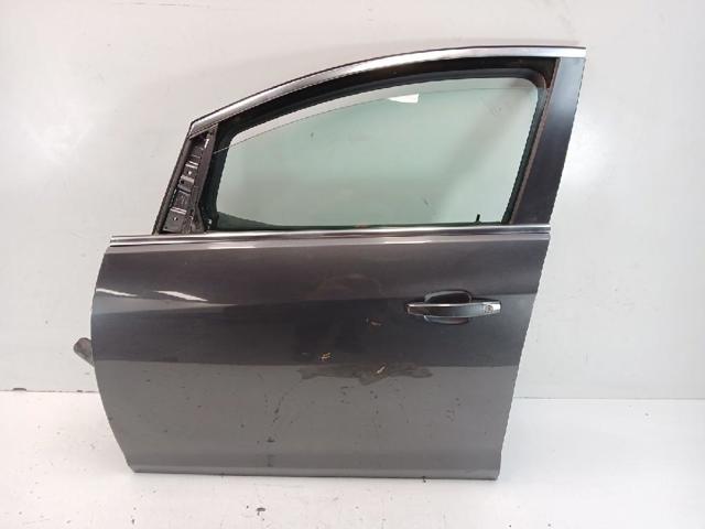 Porta dianteira esquerda 13330765 OPEL