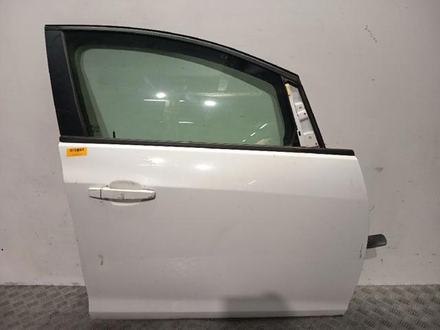 Porta dianteira direita 13330766 OPEL