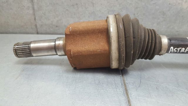 Cubo traseiro 13335137 OPEL