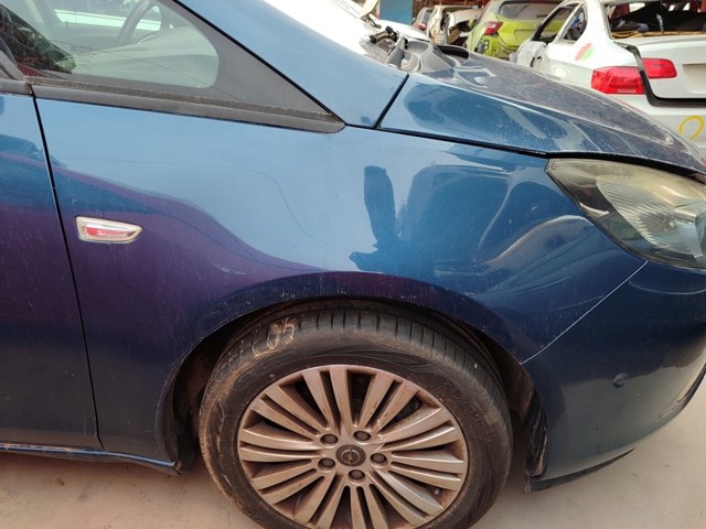 Pára-lama dianteiro direito 13355188 OPEL