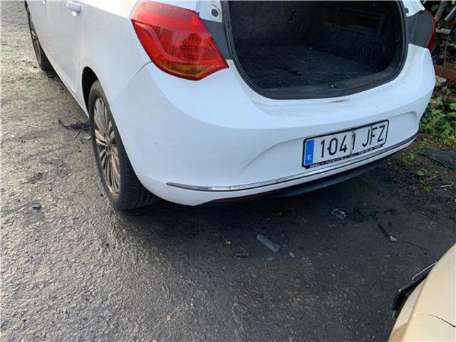 Pára-choque traseiro 13364582 OPEL