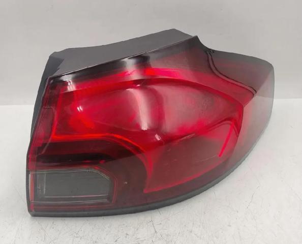 Lanterna traseira direita externa 13386604 OPEL
