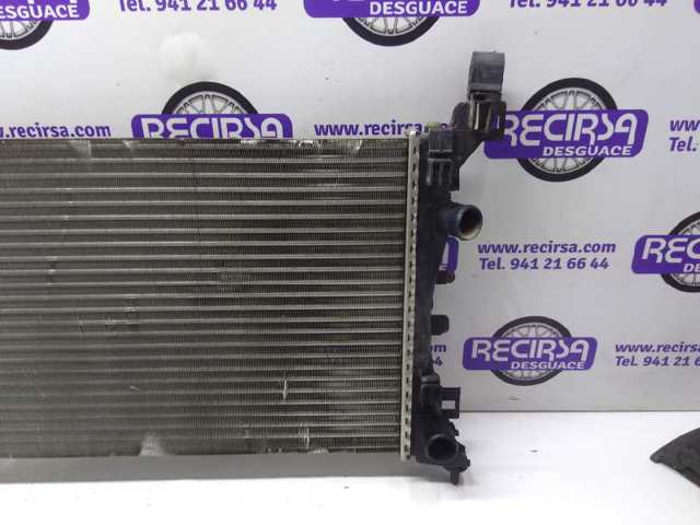 Radiador de esfriamento de motor 13399871 OPEL