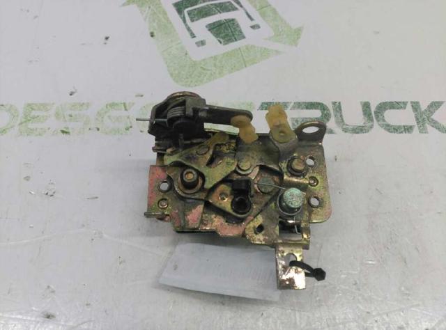 Fecho da porta dianteira esquerda 134049 OPEL