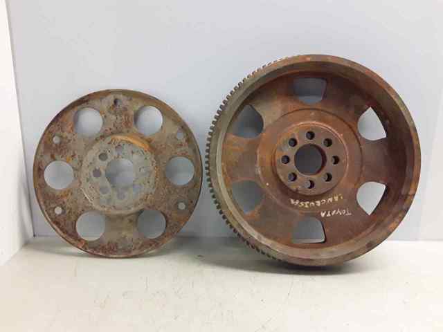 Volante de motor 1340567030 TOYOTA