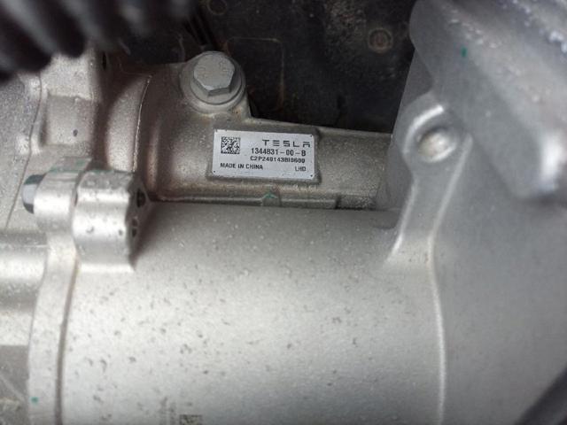 134483100B Tesla