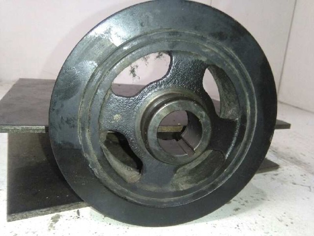 Polia de cambota 134700D040 TOYOTA