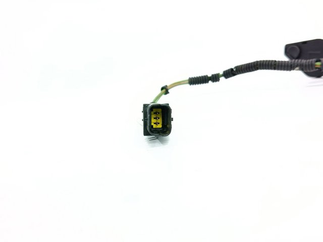 1348653 Land Rover