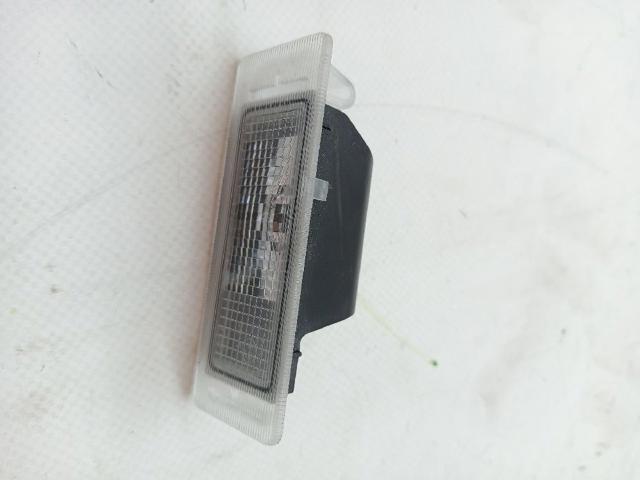 Lanterna da luz de fundo de matrícula traseira 13502178 OPEL