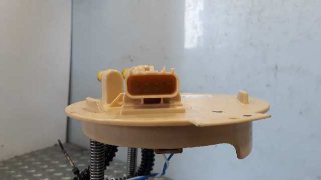 Módulo de bomba de combustível com sensor do nível de combustível 13503686 OPEL