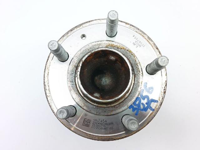 Cubo traseiro 13507454 OPEL