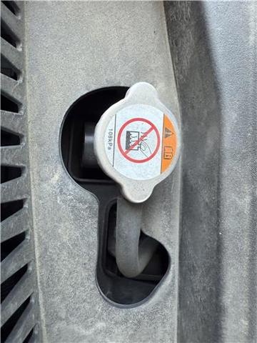 Radiador de esfriamento de motor 1350A601 MITSUBISHI