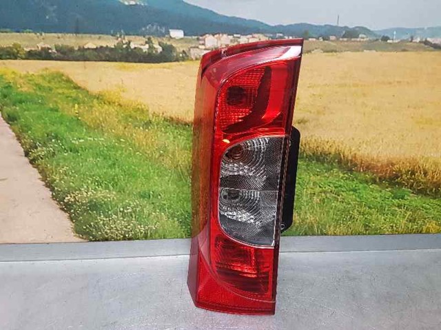 Lanterna traseira esquerda 1353206080 PEUGEOT
