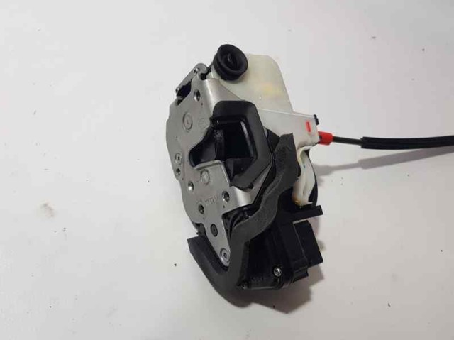 Fecho da porta traseira direita 13579566 OPEL