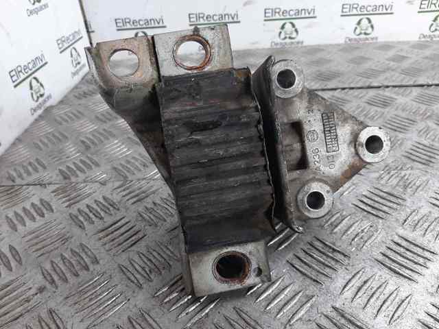 Coxim (suporte) direito de motor 1358087080 FIAT