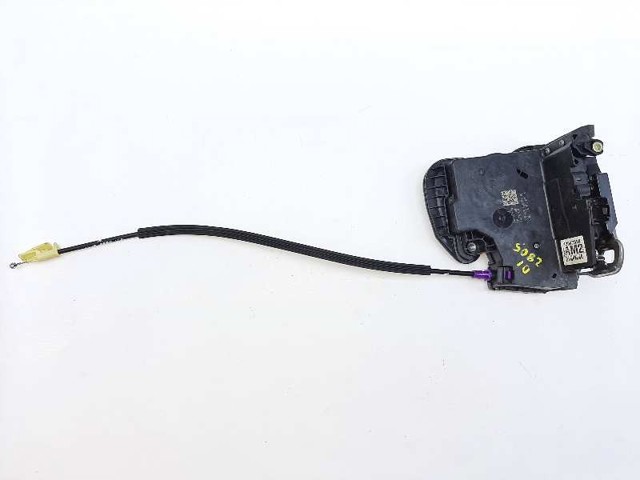 Fecho da porta dianteira esquerda 13597528 OPEL
