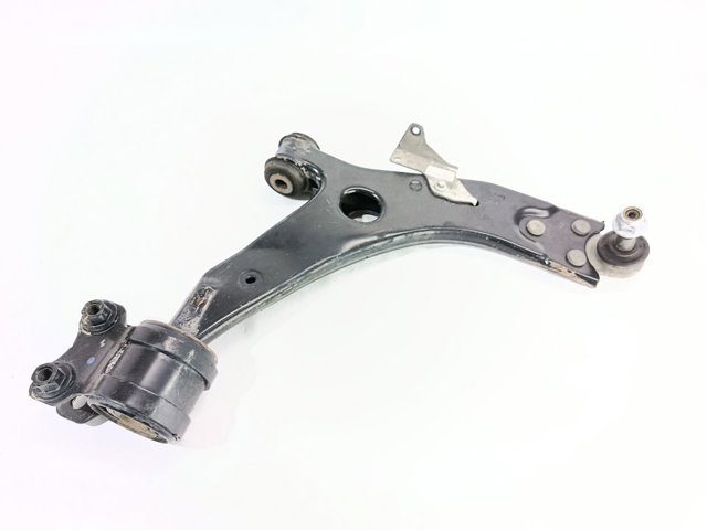 Braço oscilante inferior direito de suspensão dianteira 1362650 FORD