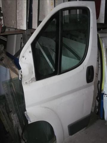 Porta dianteira esquerda 1364513080 FIAT