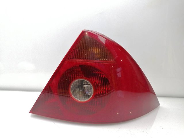 Lanterna traseira direita 1371849 FORD