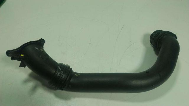 Cano derivado de ar, entrada na turbina (supercompressão) 13718601683 BMW