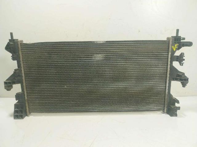 Radiador de esfriamento de motor 1382421080 FIAT