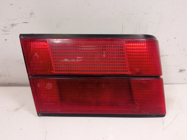 Lanterna traseira esquerda interna 1384011L BMW