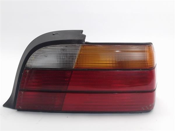 Lanterna traseira direita 1387654 BMW