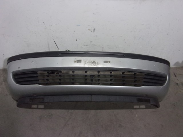 Pára-choque dianteiro 1400132 OPEL