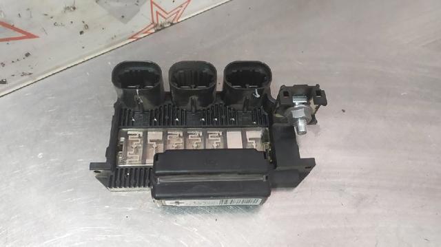 Unidade de dispositivos de segurança 1400550780 FIAT
