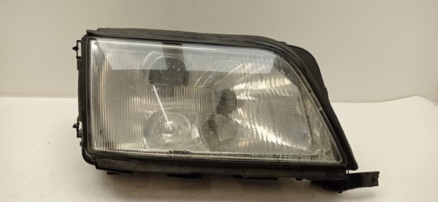 Luz direita 14050602RE VAG