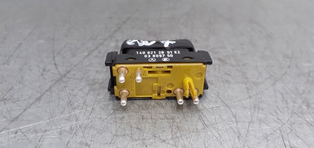 Botão de ativação de motor de acionamento de vidro de consola central 1408212851 MERCEDES