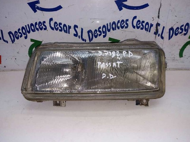 Luz esquerda 14196900L01 VAG